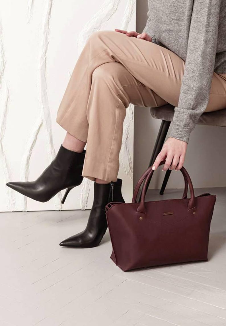 bolso tote de piel burdeos: bolso de mano de piel estructurada, hecho a mano 2