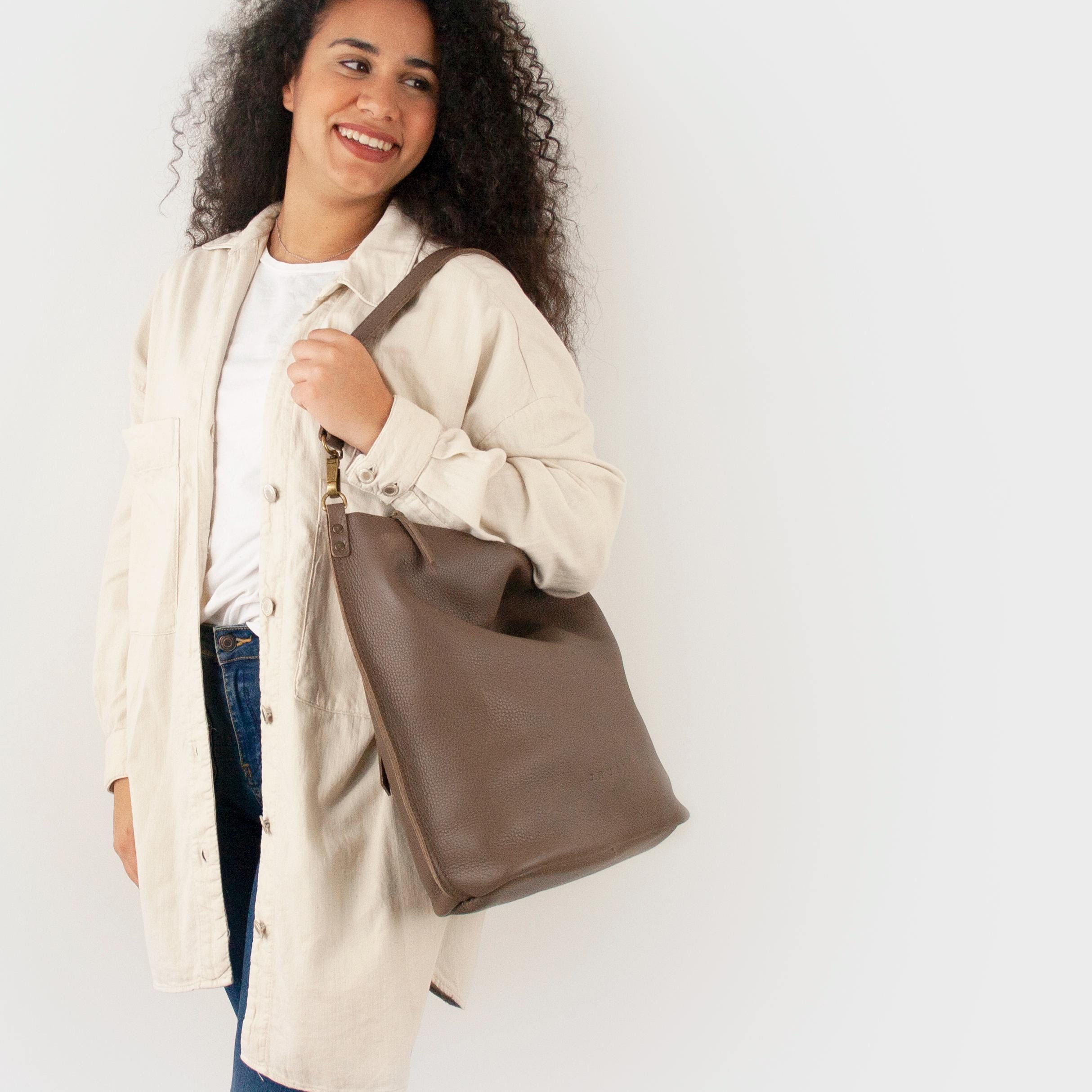 bolso hobo de piel hecho a mano: bolso de hombro con bandolera de eslabones multicolor 20