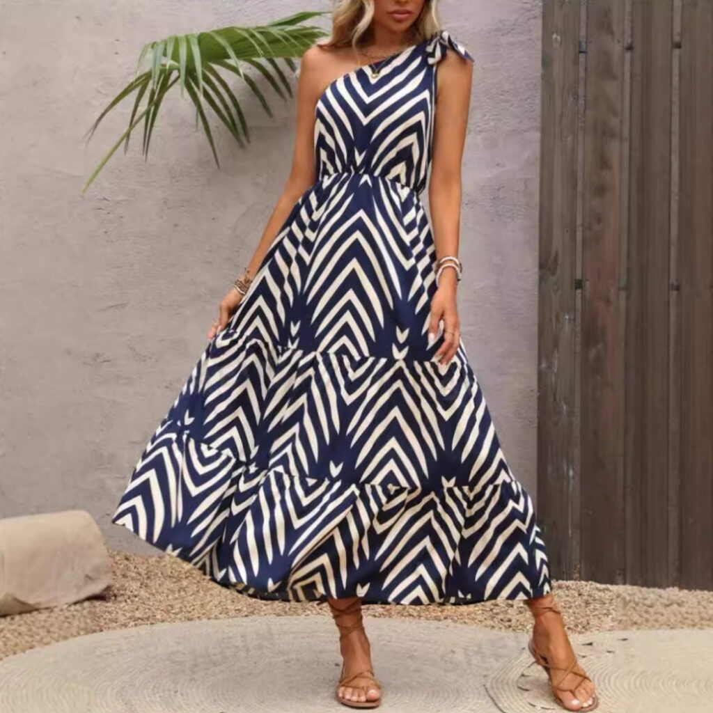 Vestido bohemio estampado con hombros descubiertos y cordones f77bbe43 3a96 4860 9f5d 2eaf8a299fbf fine.jpeg